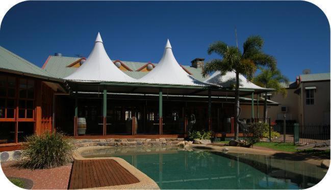 Tinaroo Lake Resort Exterior foto